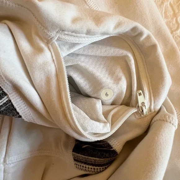 Lululemon Scuba - Full Zipper - Picture 6 of 8